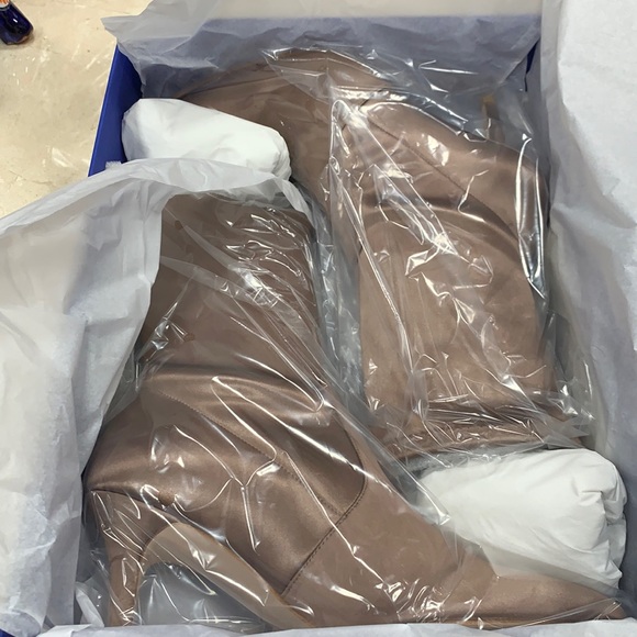 STUART WEITZMAN SATIN STRETCHY BOOTS IN OLD ROSE MADE IN SPAIN - Picture 10 of 11